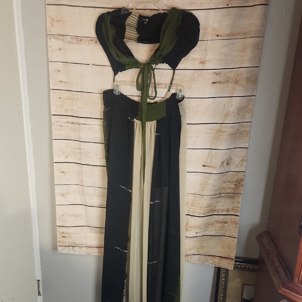 Fashion Nova Green and Black Halter Skirt Set - Picture 2 of 6